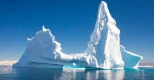 SOUTH AFRICA: Diverting Icebergs to solve the drinking water crisis ©Juancat/Shutterstock