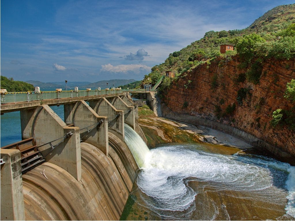 UGANDA: CWE commissions 183.2 MW Isimba hydroelectric dam©Ilko Iliev/Shutterstock