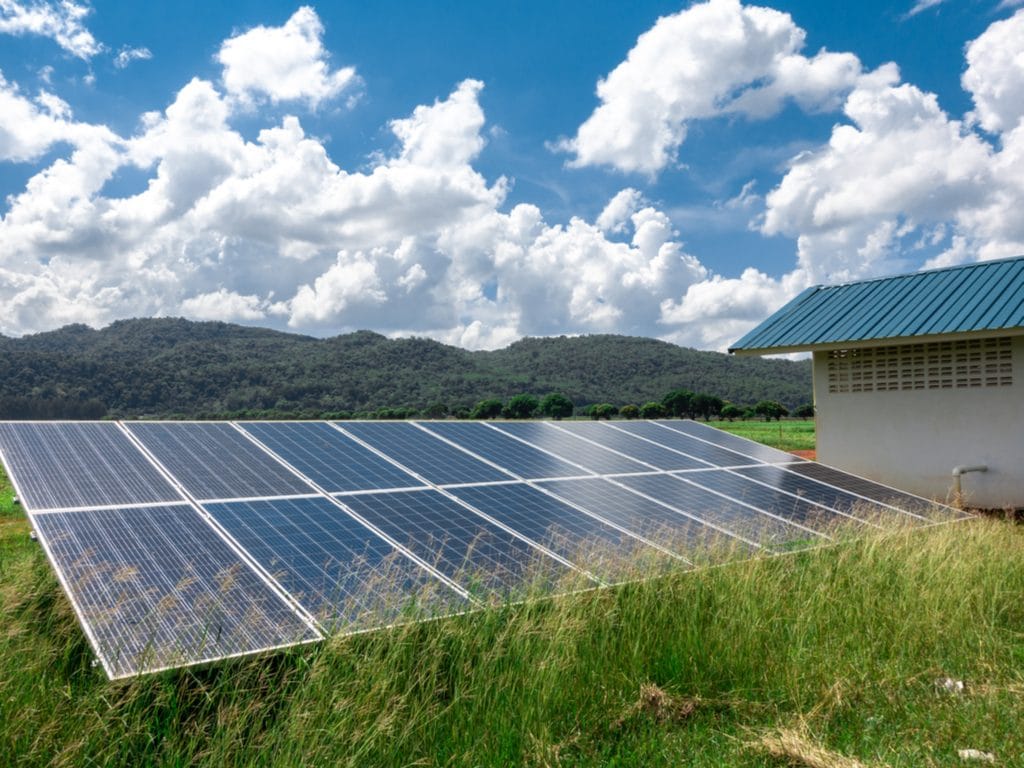 AFRIQUE : CrossBoundary se lance dans le marché des mini-grids solaires et crée CBEA©Yong006/Shutterstock