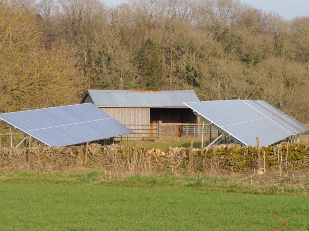 NIGERIA: Azuri Technologies and First Bank join forces in solar mini grids ©Peter Turner Photography/Shutterstock