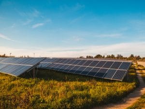 WEST AFRICA: Daystar Power Receives $10M from Persistent Energy and Verod Capital© W. Santos/Shutterstock