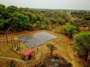 TOGO : les autorités inaugurent la centrale solaire de 100 kW à Kountoum©Sebastian Noethlichs/Shutterstock