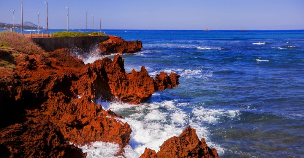 BENIN: Coastal protection project 2, progressing at high speed©AlewtinckaShutterstock