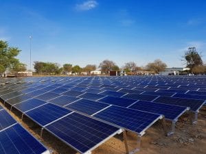 AFRIQUE : Ncondezi et GridX s’allient dans les mini-grids solaires et le stockage©Sebastian Noethlichs/Shutterstock