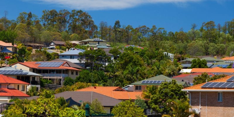 SEYCHELLES : plus de 700 maisons alimentées à l’énergie solaire pour les plus démunis©zstock/Shutterstock