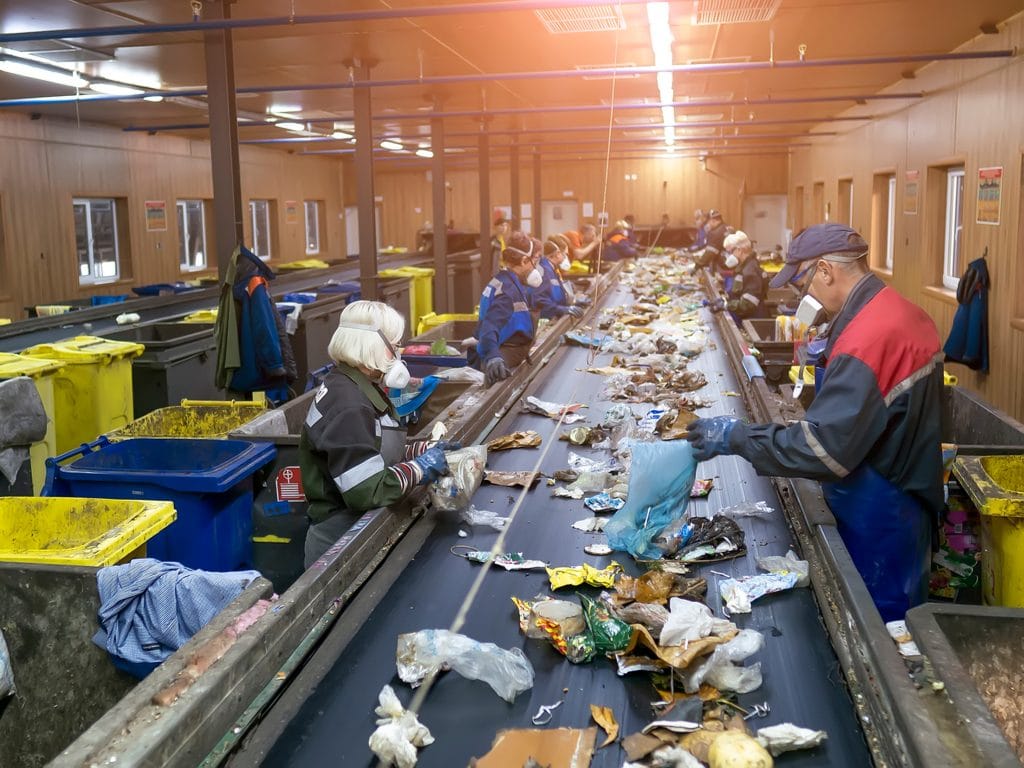 TUNISIA: Gafsa, supported by GIZ, sets up waste sorting centre©DZMITRY PALUBIATKA/Shutterstock