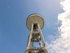 COTE D’IVOIRE : un nouveau château d’eau mis en service à Aropka©chattrakarndeShutterstock