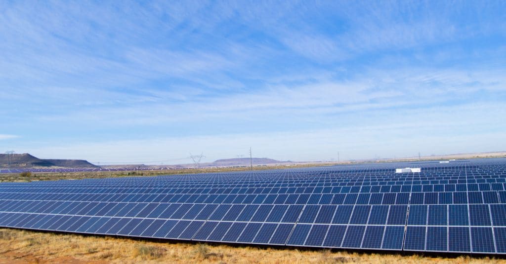 BURKINA FASO : Urbasolar construit une centrale solaire de 33 MW à Pâ©Douw de Jager/Shutterstock