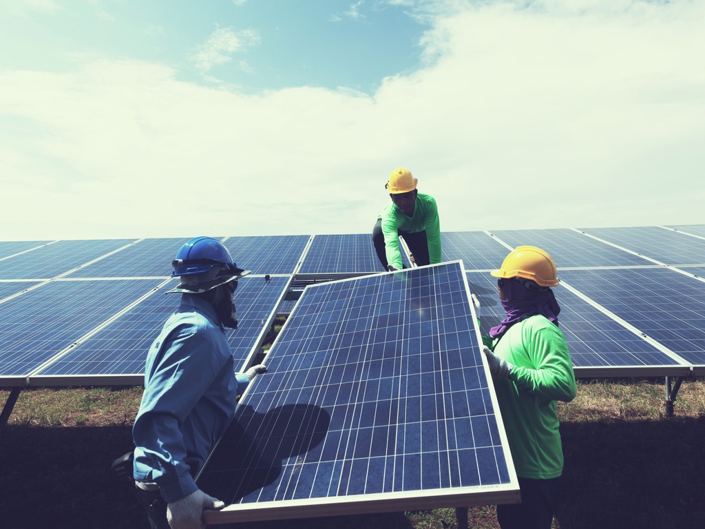 TOGO: EG is recruiting professionals to lead its training courses on solar kits©only_kimShutterstock