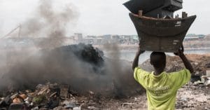 GHANA: Switzerland invests €6.1 million for sustainable recycling of electronic waste©Aline Tong/Shutterstock