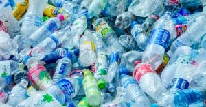 MALI : un appel à projets sur le recyclage des bouteilles en plastique est lancé©Gigira/Shutterstock