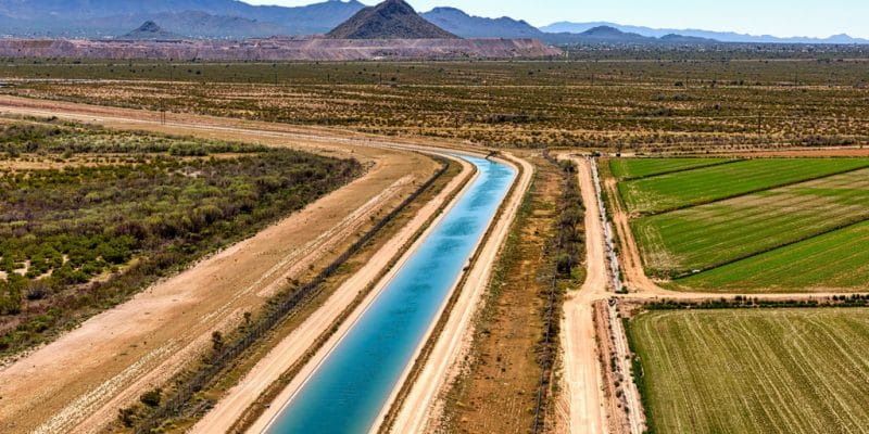 ÉGYPTE : revêtir les canaux d’irrigation pour économiser 5 milliards de m3 d’eau© Tim Roberts Photography/Shutterstock