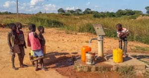 BÉNIN : le gouvernement favorise l’extension rapide de l’accès à l’eau en zone rurale©Fabian Plock/Shutterstock