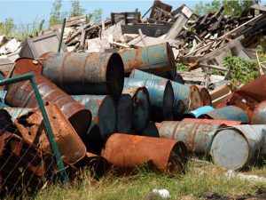 COTE D'IVOIRE: New taxes on waste management come into force ©Antonio V. Oquias/Shutterstock