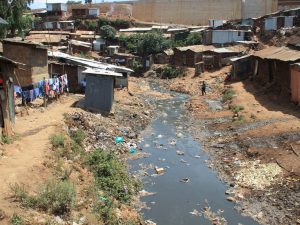 SÉNÉGAL : le GGGI lance un projet de gestion de déchets et des eaux usées ©Tatsiana Hendzel/Shutterstock