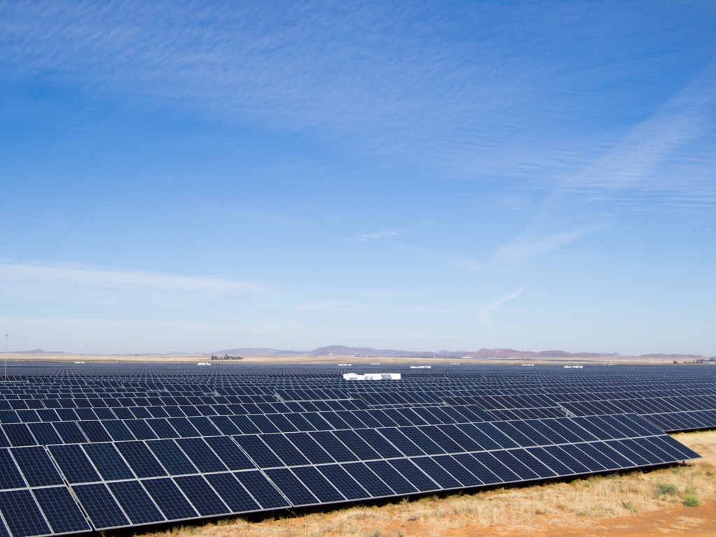 ZIMBABWE: Centragrid to inject 25 MWp of solar energy into the grid by 2021 ©Douw de Jager/Shutterstock