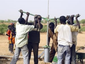 SÉNÉGAL : 250 jeunes seront formés à l’entretien des installations d’eau d’ici 5 ans©Gilles Paire/Shutterstock