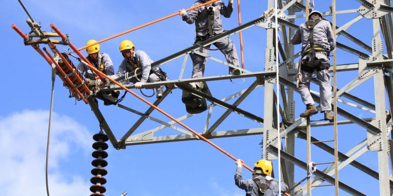 MALI : Kalpa Taru va électrifier 100 villages via une ligne haute tension de 225 kV ©NewSs/Shutterstock