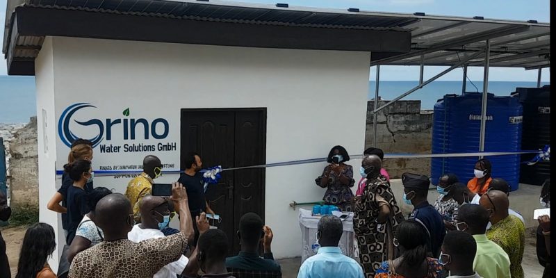 GHANA: Grino installs a solar-powered desalination system in Cape Coast©Grino