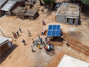 AFRIQUE : RBH investit 20 M$ dans DPA pour fournir l’énergie solaire©The Drone Zone/Shutterstock