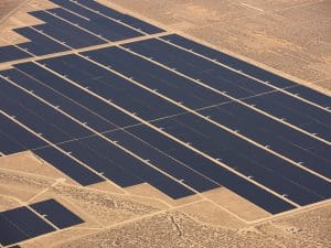 MAROC : Masen lance un appel à projets pour des centrales solaires PV de 400 MWc©FromAbove/Shutterstock