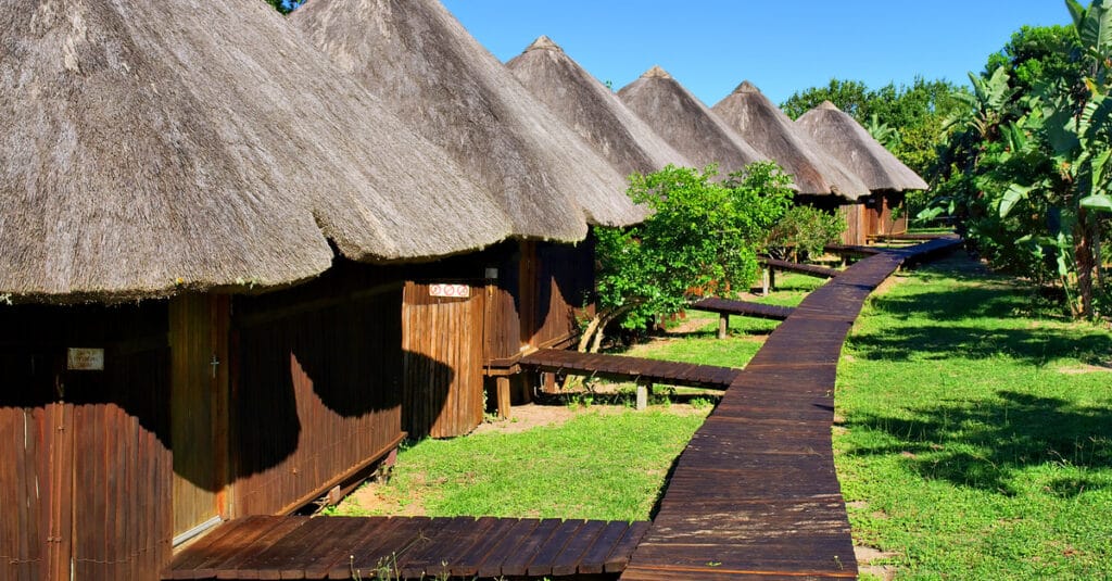 AFRICA: Ten hotels join the "beyond Green" label for sustainable tourism©PhotoSky/Shutterstock