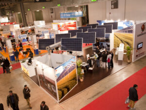 AFRICA: Nairobi hosts 2nd annual solar energy forum in September © pcruciatti/Shutterstock