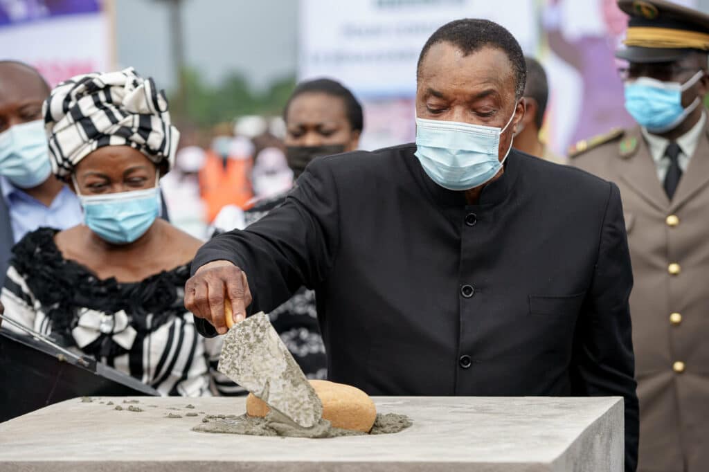 CONGO: the government launches work on a hybrid solar power plant in Impfondo © Presidency of the Republic of Congo /Shutterstock