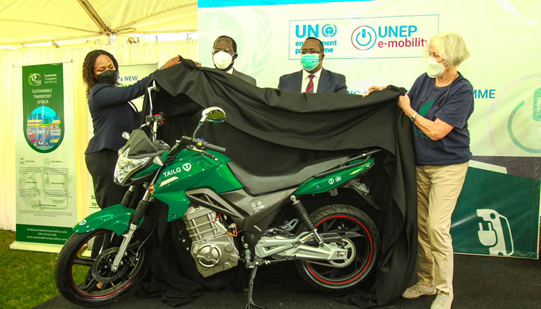 KENYA : le PNUE introduit ses premières motos électriques dans le transport urbain© PNUE