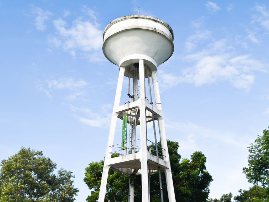 SÉNÉGAL : l’Ofor dote la commune de Touba Toul d’un château d’eau©golf bress/Shutterstock