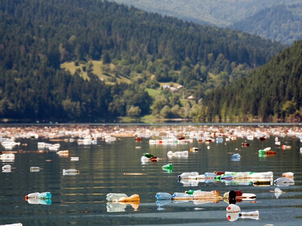 AFRICA: Afri-Plastics Challenge to reduce plastic pollution at sea©Stephane Bidouze/Shutterstock