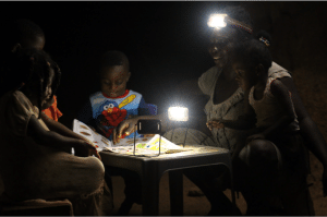 GHANA: Lindt chocolate company finances 69,000 solar kits for cocoa farmers © Lindt