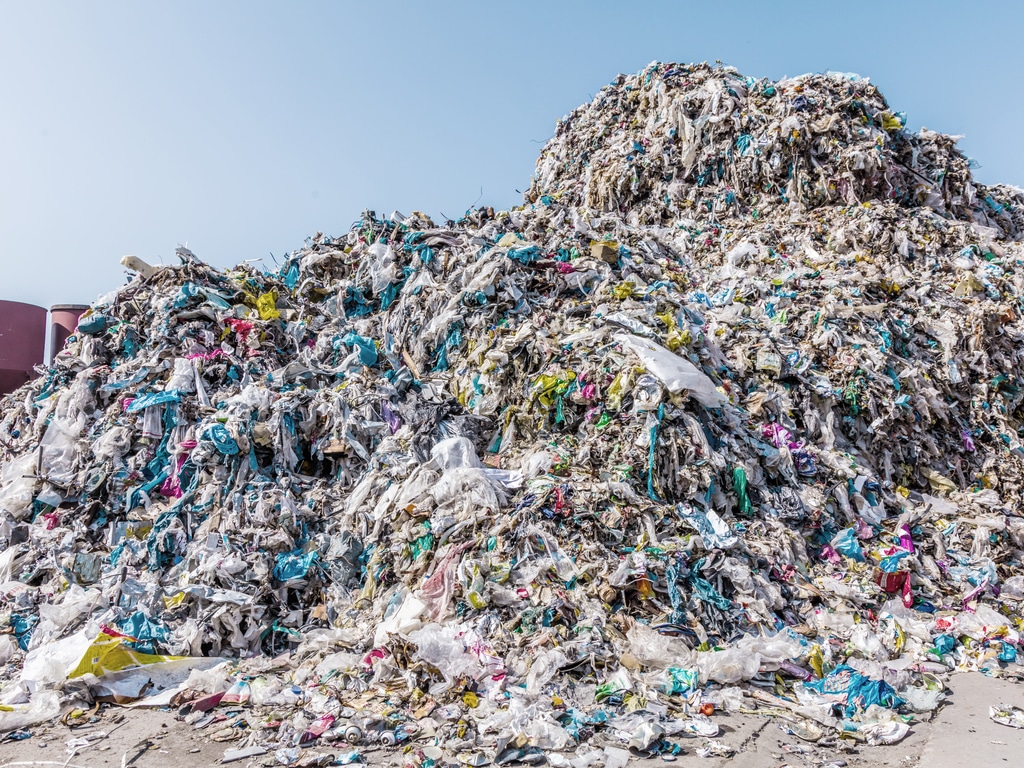 NAMIBIA: A tender for the management of the Walvis Bay landfill©KarepaStock/Shutterstock