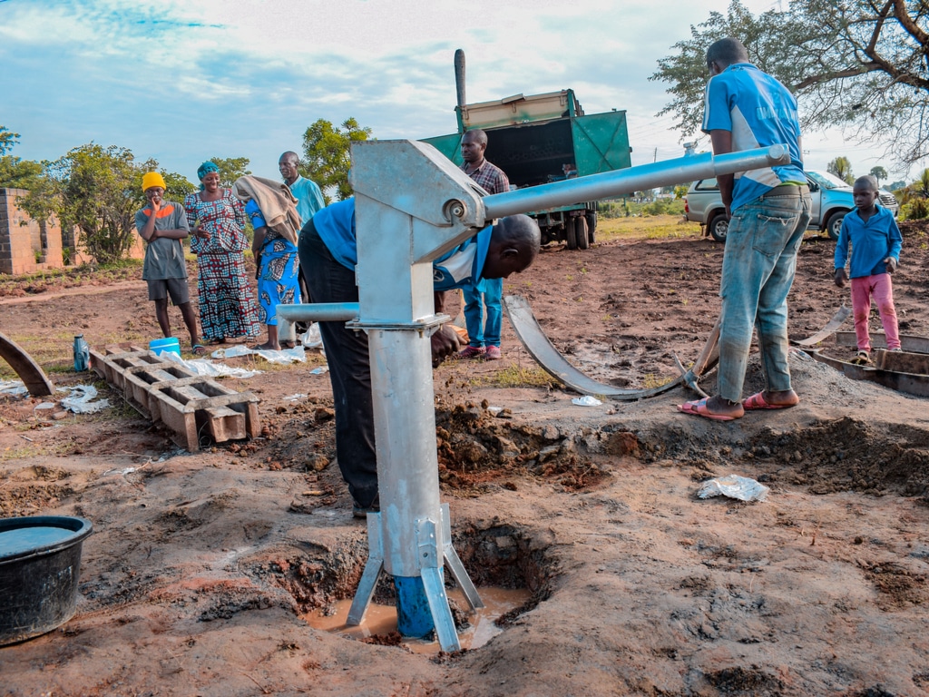 NIGERIA : Fordmarx et Lorentz forment 200 jeunes à la gestion durable de l’eau à Enugu ©Oni Abimbola/Shutterstock