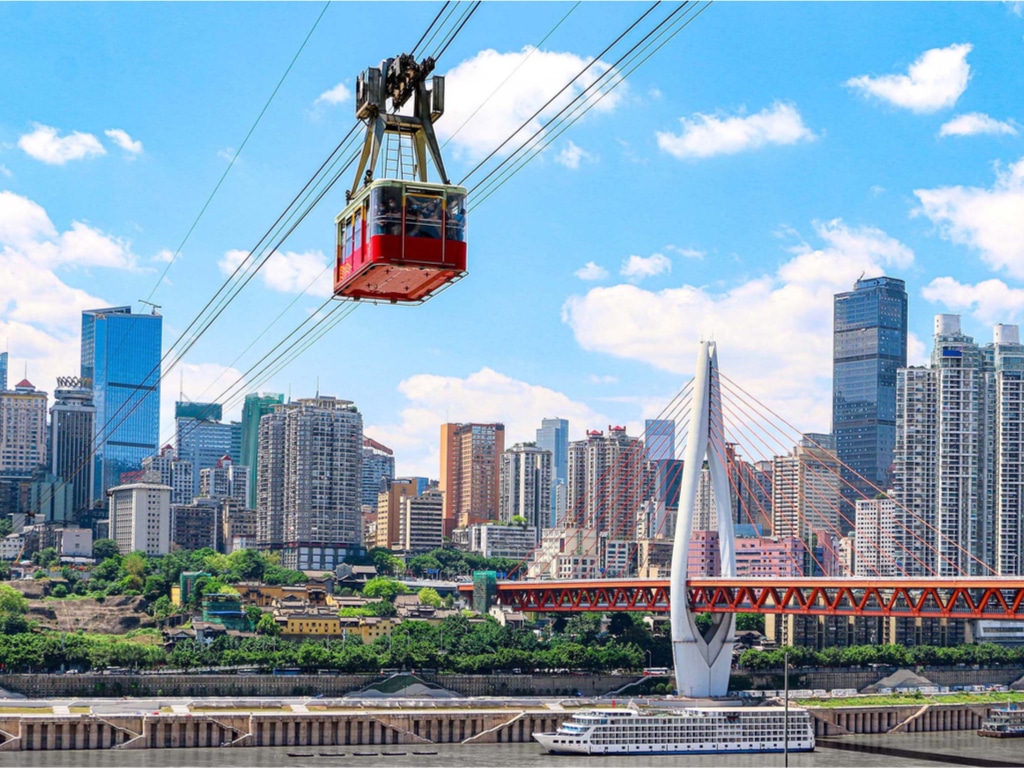 MADAGASCAR: controversial cable car project gets environmental permit ©Adam Yee/Shutterstock