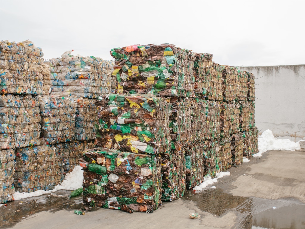 CAMEROON: a call for tenders for a plastic recycling plant in Kousseri©franz12/Shutterstock