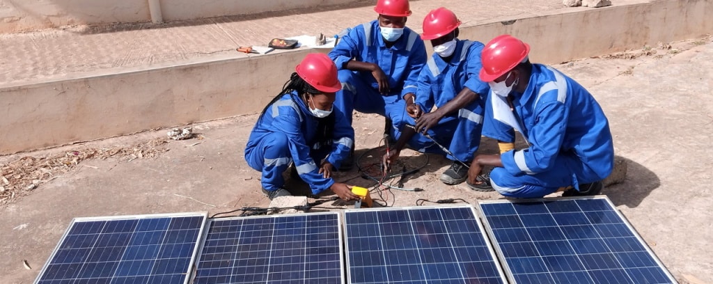 SÉNÉGAL : Gauff forme 247 jeunes à l’installation de systèmes solaires photovoltaïques©Gauff Engineering