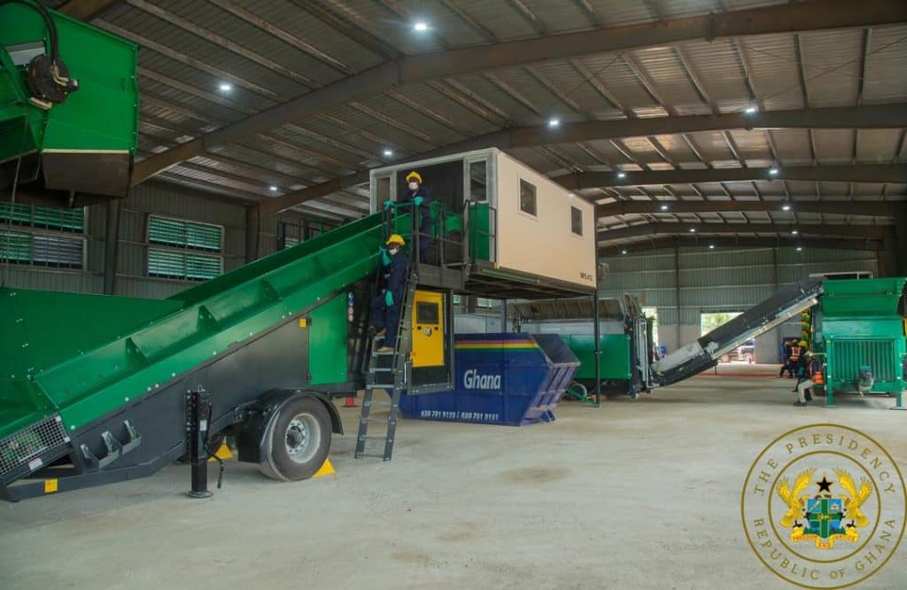 GHANA : une nouvelle usine transforme les déchets solides en fertilisant à Damongo