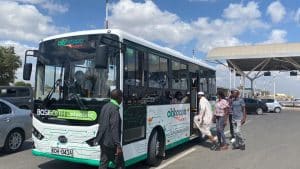 KENYA: KCB Bank partners with BasiGo to facilitate the purchase of electric buses© BasiGo