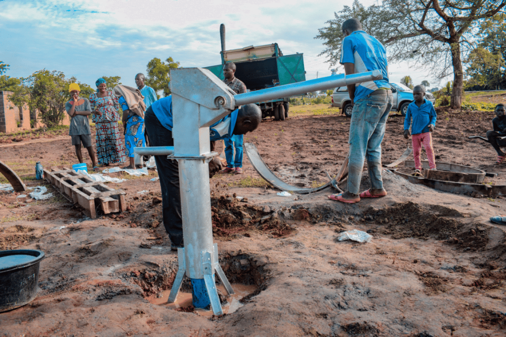 BURKINA FASO: a call for tender for the supervision of water works in 2 regions©Oni Abimbola/Shutterstock