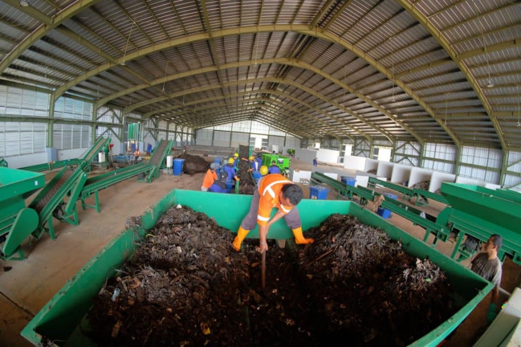 RWANDA: In Nduba, a new landfill will produce electricity and fertiliser ©Moh. Saefudin/Shutterstock