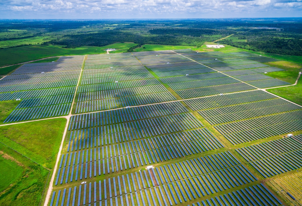 TOGO: $64m from the World Bank for solar energy and electricity storage © Roschetzky Photography/Shutterstock