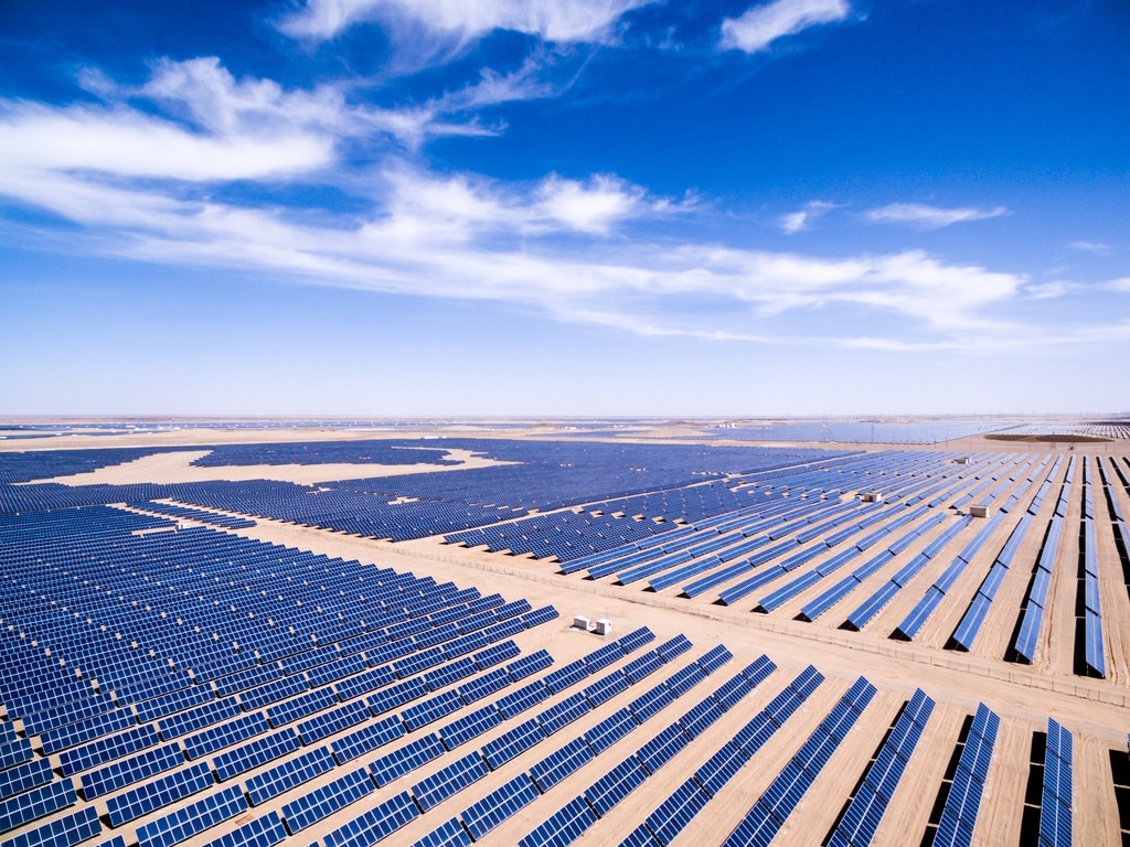 MAROC : 12 entreprises en lice pour le parc solaire Noor Midelt II de 400 MW ©zhangyang13576997233 /Shutterstock