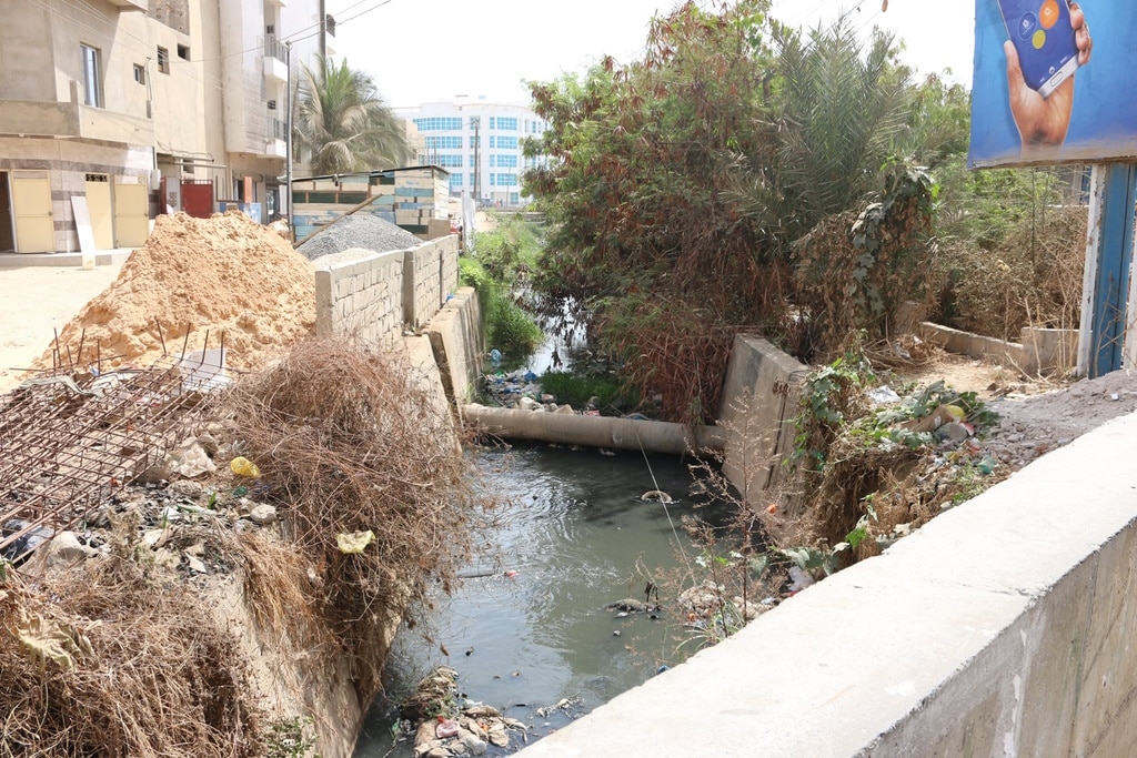 SENEGAL: 3,500 illegal settlements obstruct water drainage in Dakar ©ONAS