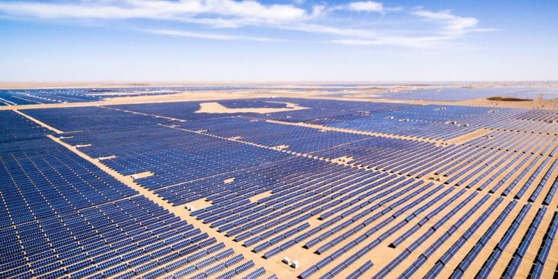 MAROC : Masen lance un appel d’offres pour le parc solaire Noor Midelt III de 400 MW © zhangyang13576997233/Shutterstock