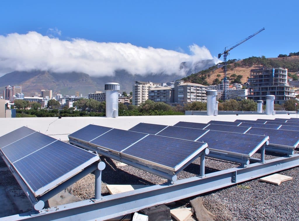 AFRIQUE : un RDV sur l’énergie et le développement durable le 22 septembre à Abidjan ©imacoconut/Shutterstock