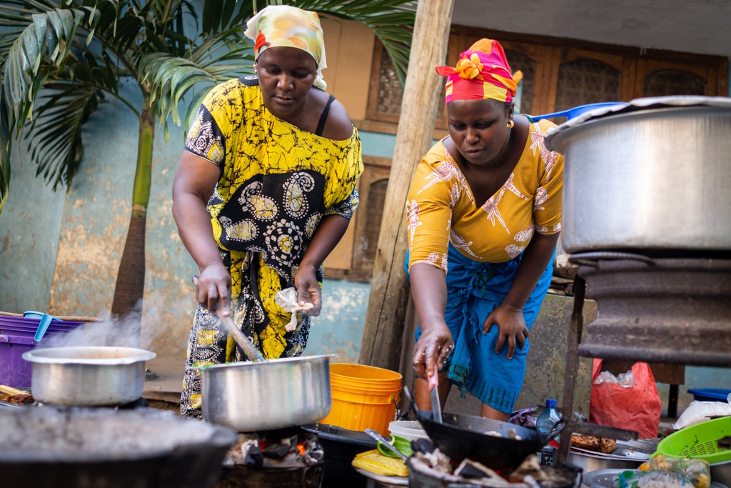 AFRIQUE : la MCFA va déployer 16 M€ pour la cuisson propre dès novembre 2023 © Zurijeta/Shutterstock