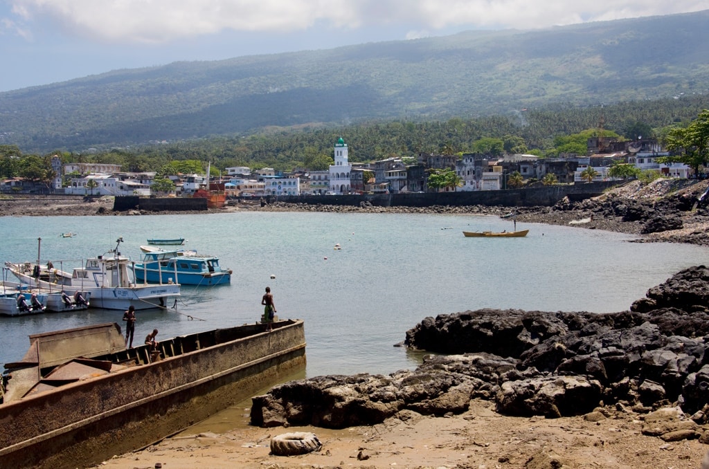 COMORES : les pénuries d’eau s’intensifient à Moroni au grand dam des ménages©Altrendo Images/Shutterstock