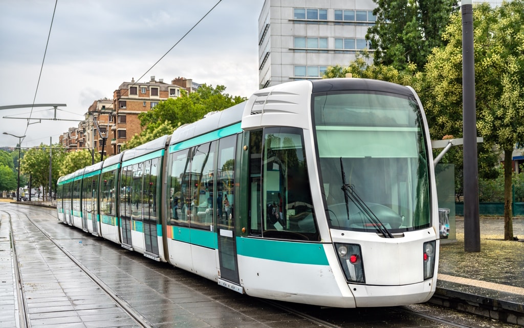 ANGOLA : des négociations avec Siemens pour la construction du tramway à Luanda ©Leonid Andronov/Shutterstock