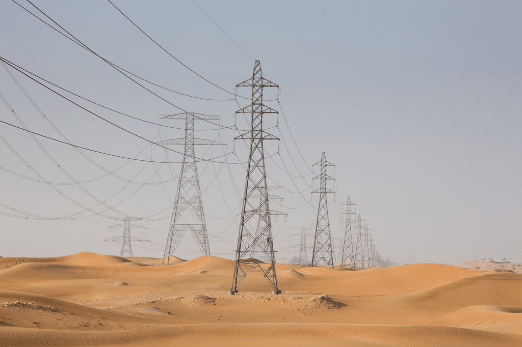 Interconnexion Mali/Mauritanie : la BAD prête 302 M$ pour intégrer des parcs solaires ©SeraphP/Shutterstock